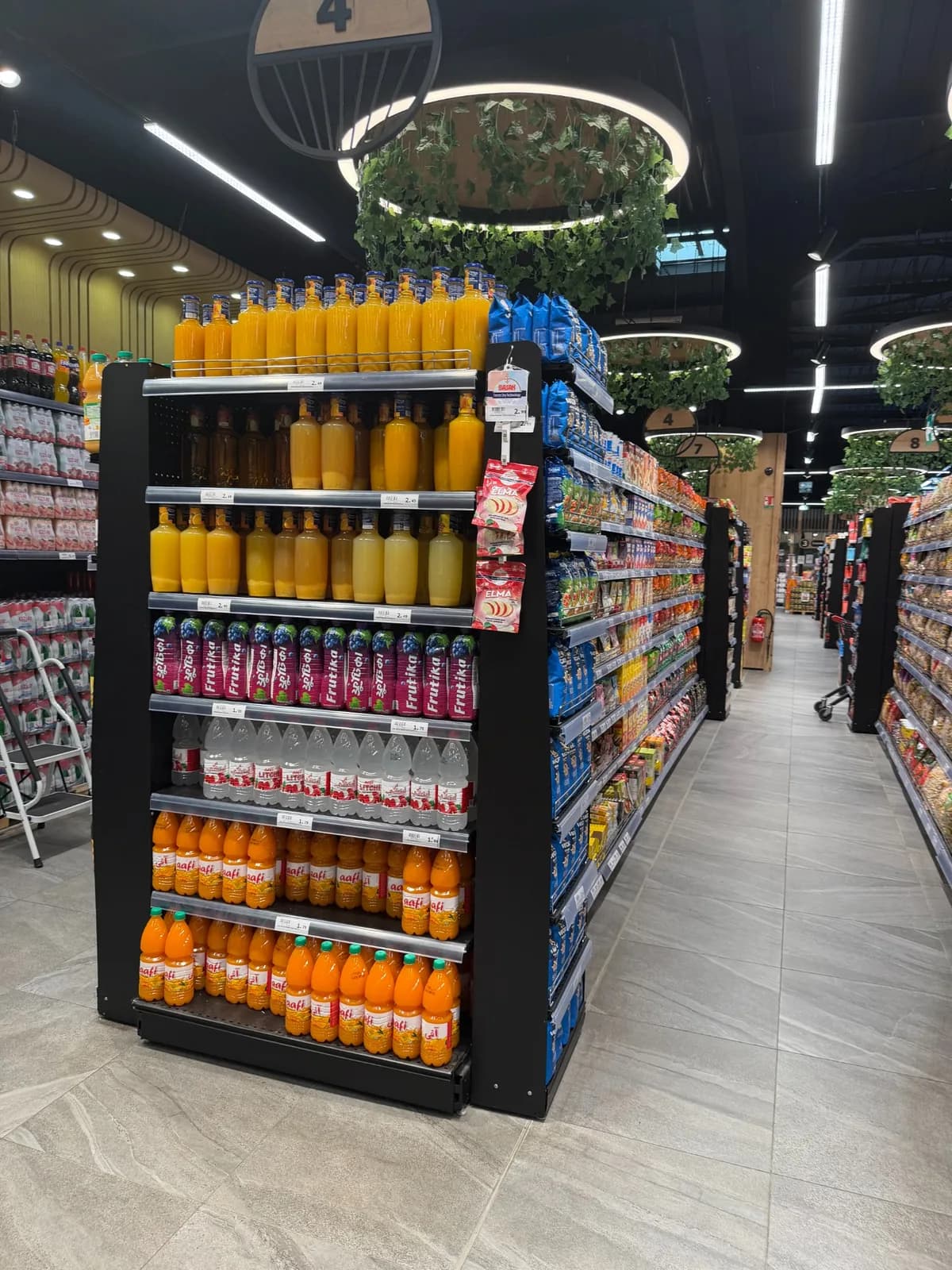 AAFI Mango et Litchi dans un point de vente